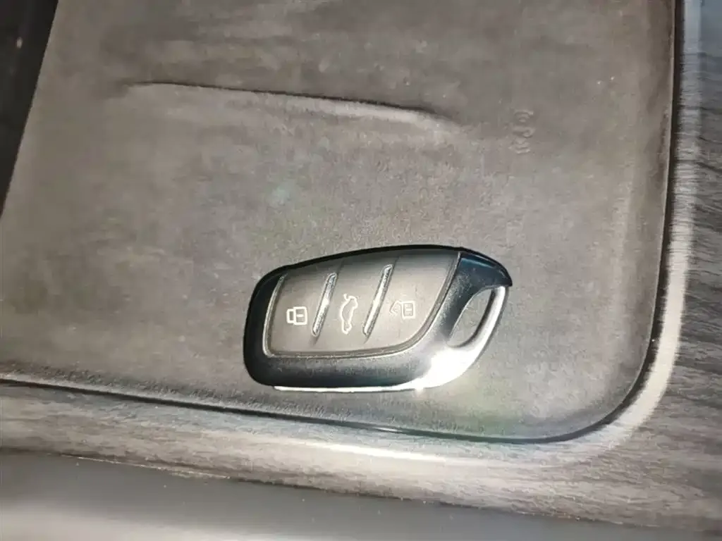 Roewe D7 2023 из CN, фото 7