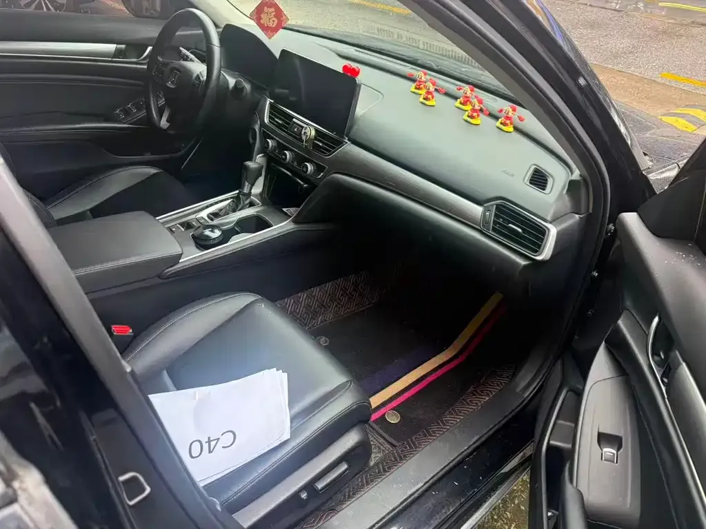 Honda Accord — фото 4