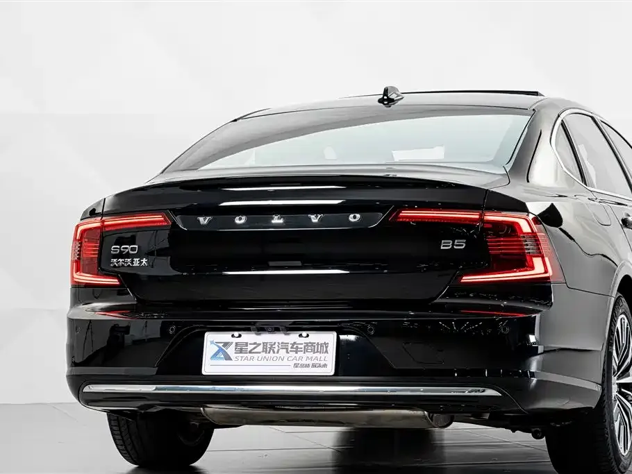 Volvo S90 — фото 3