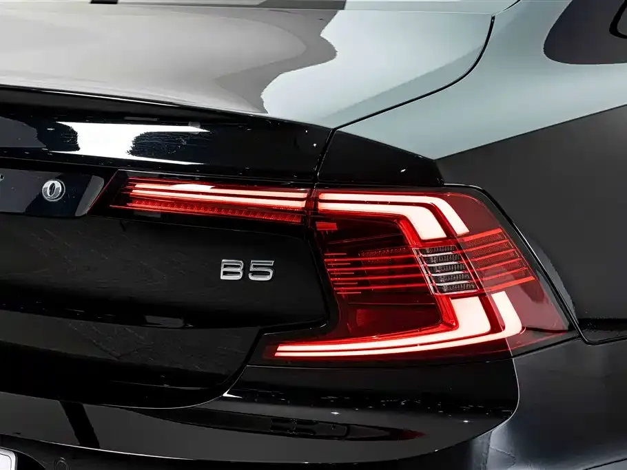 Volvo S90 — фото 7