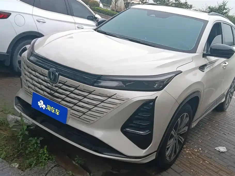 Changan CS75PLUS — фото 1