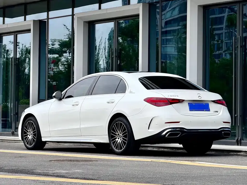 Mercedes-Benz C-Class — фото 10