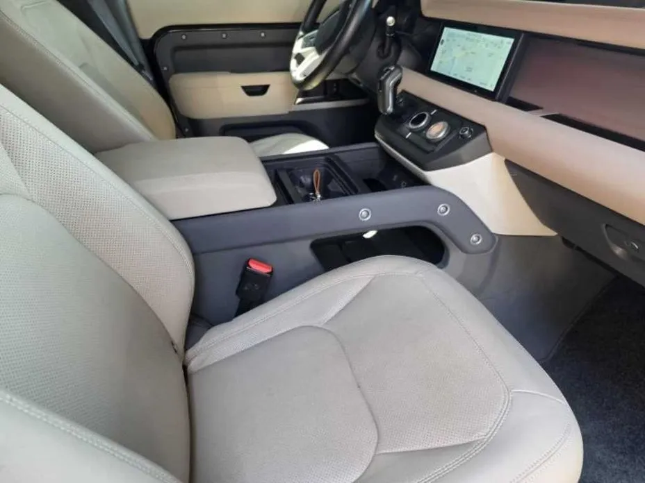Land Rover Defender 2023 из KR, фото 5