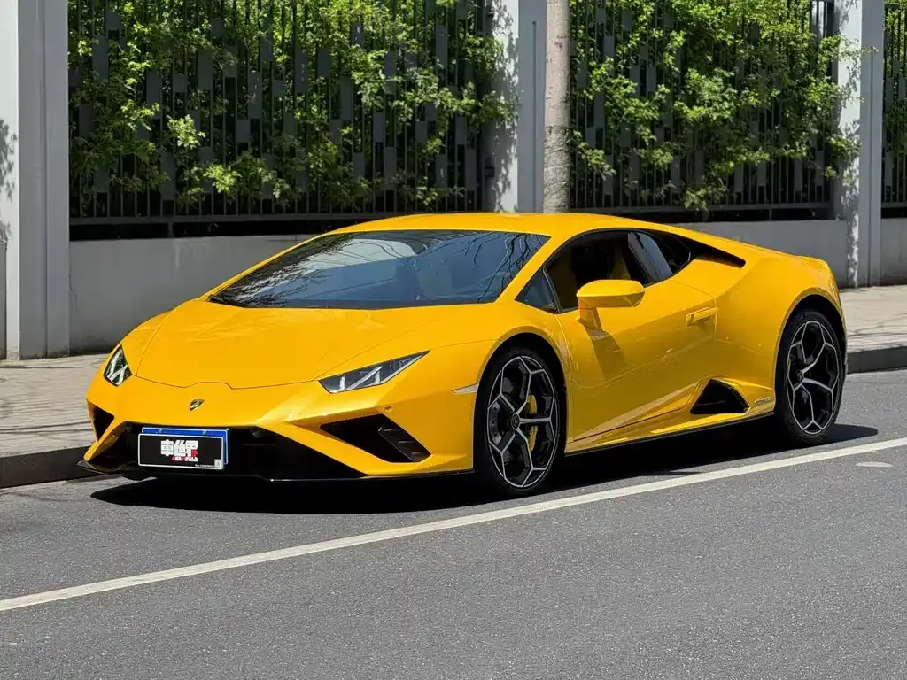 Lamborghini Huracan — фото 1