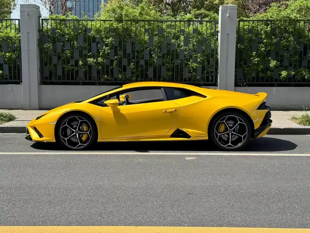 Lamborghini Huracan — фото 5