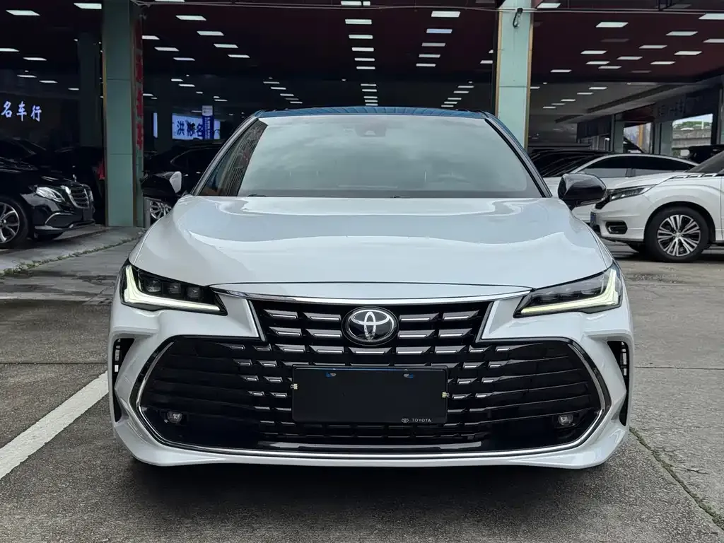 Toyota Avalon 2023 из CN, фото 5