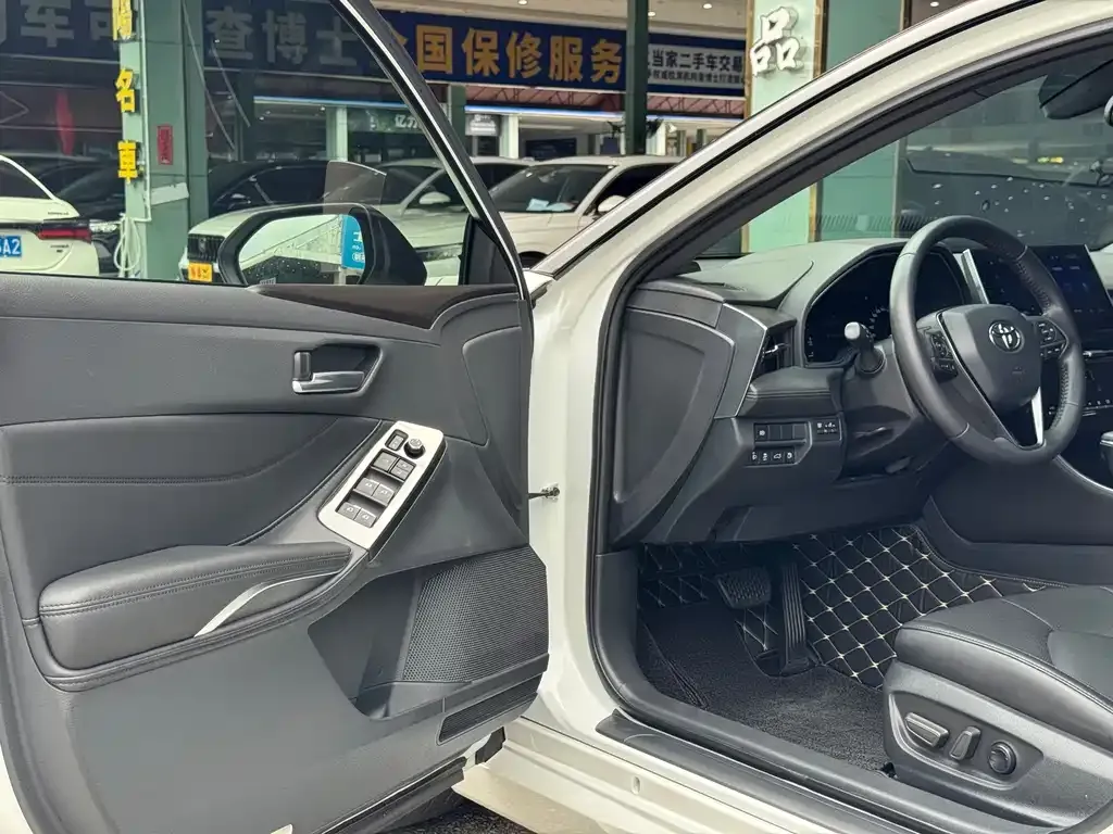 Toyota Avalon 2023 из CN, фото 8
