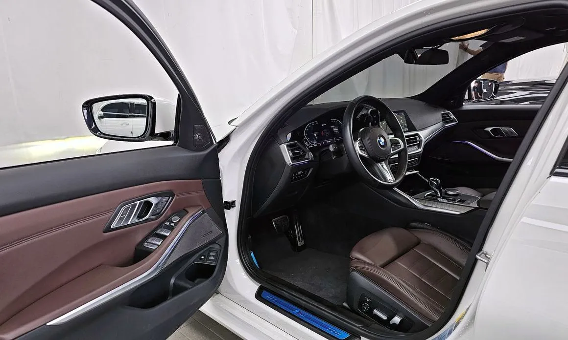 BMW 3-Series 2021 из KR, фото 3