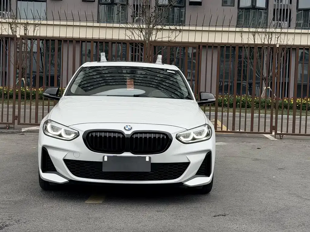 BMW 1 Series 2021 из CN, фото 5