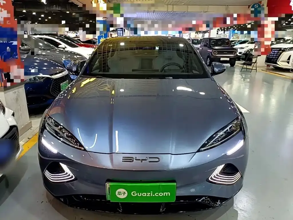 BYD Seal — фото 10
