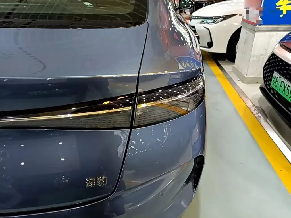 BYD Seal — фото 2
