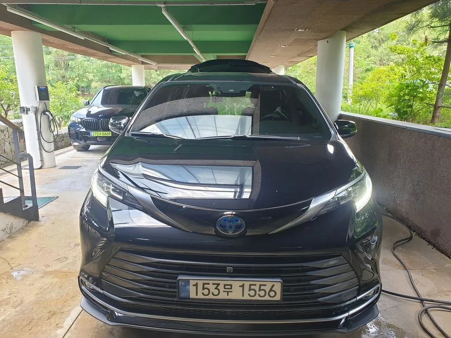 Toyota Sienna 2022 из KR, фото 2