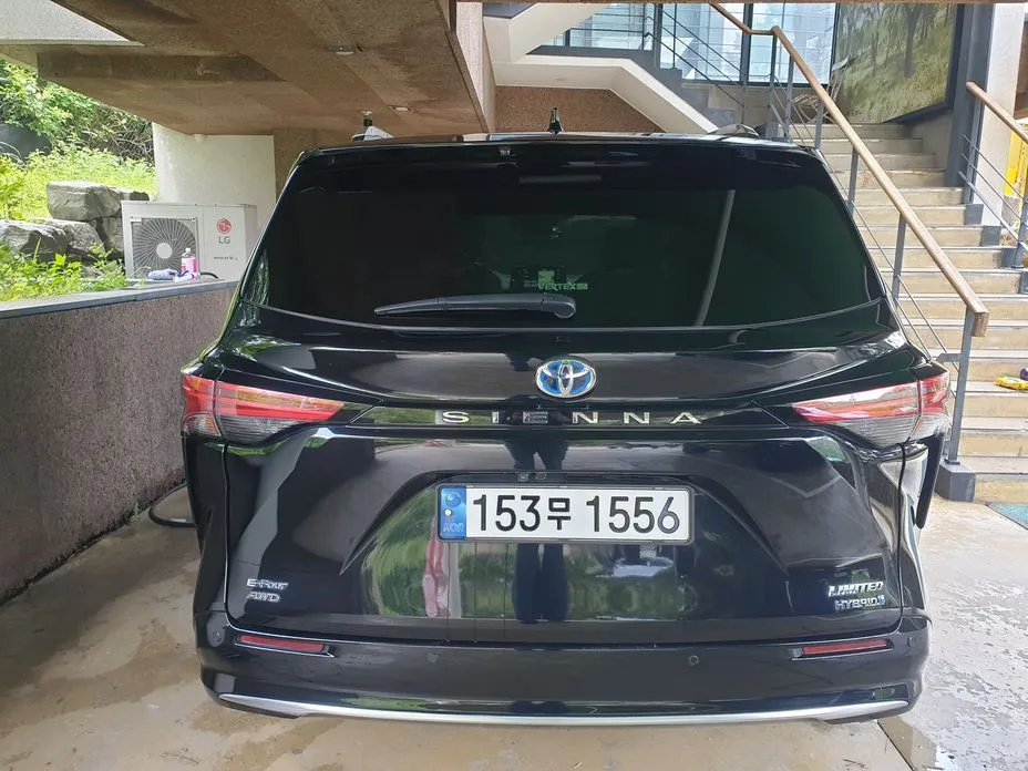Toyota Sienna 2022 из KR, фото 3
