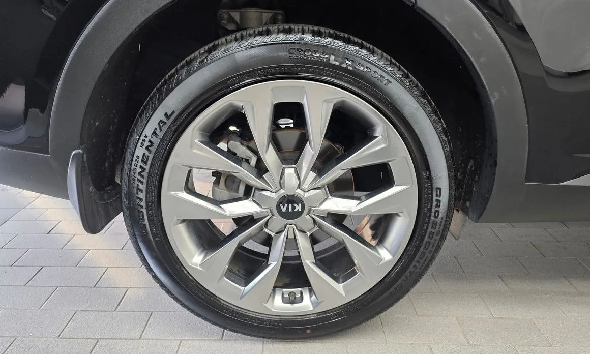 Kia Sorento — фото 9