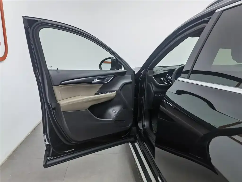 Buick Envision Plus — фото 8