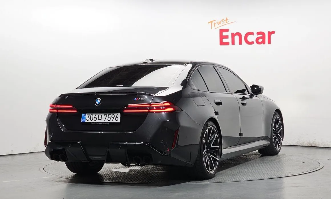 BMW M5 2026 из KR, фото 4