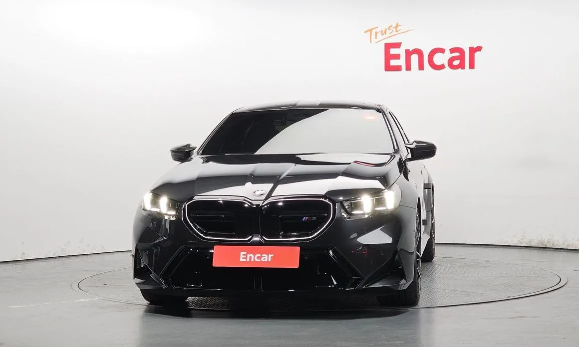 BMW M5 2026 из KR, фото 2