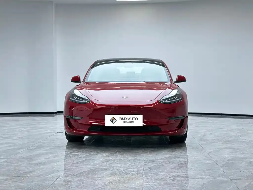 Tesla Model 3 — фото 5