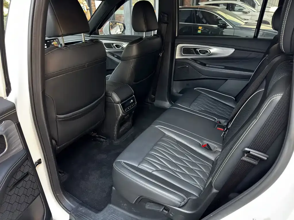 GAC Motor Trumpchi GS8 — фото 10