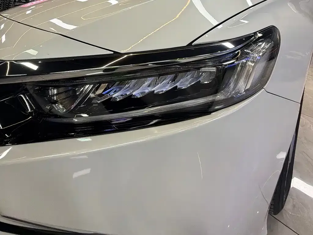 Honda Accord — фото 6