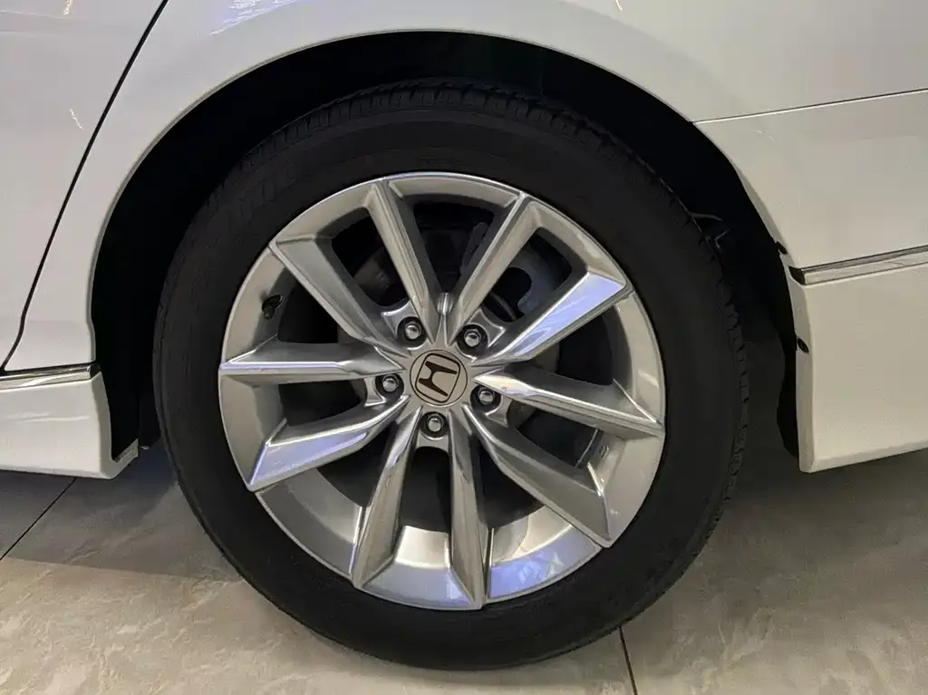 Honda Accord — фото 2