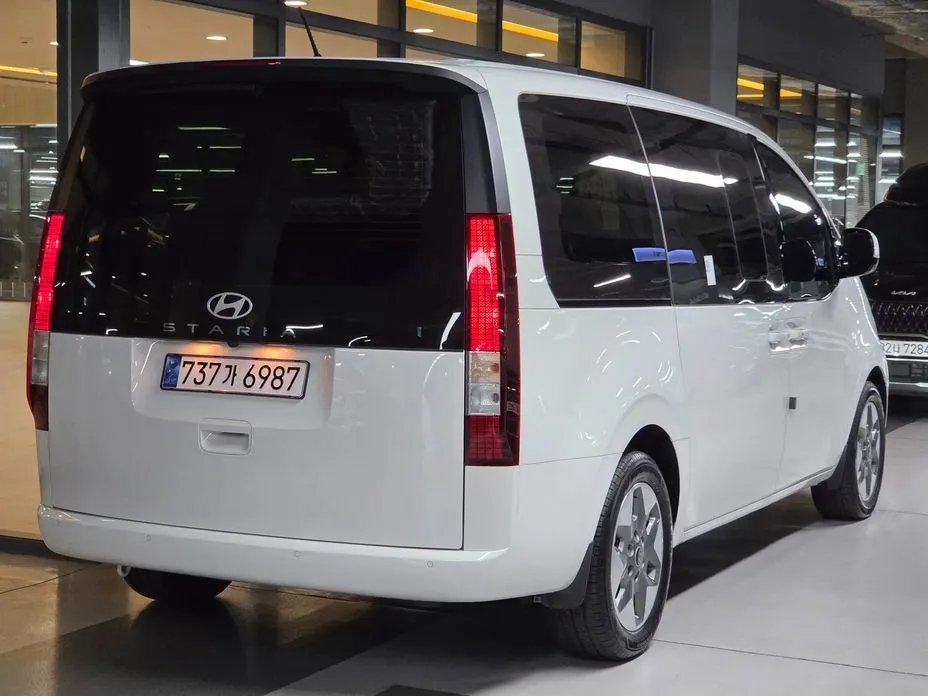 Hyundai Staria 2025 из KR, фото 8