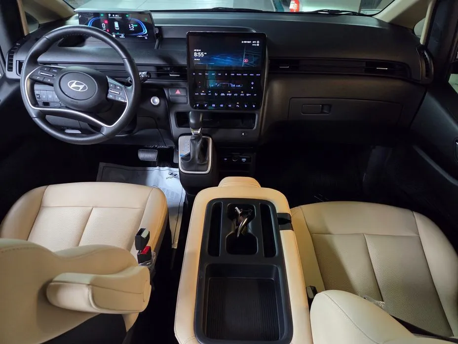 Hyundai Staria 2025 из KR, фото 4