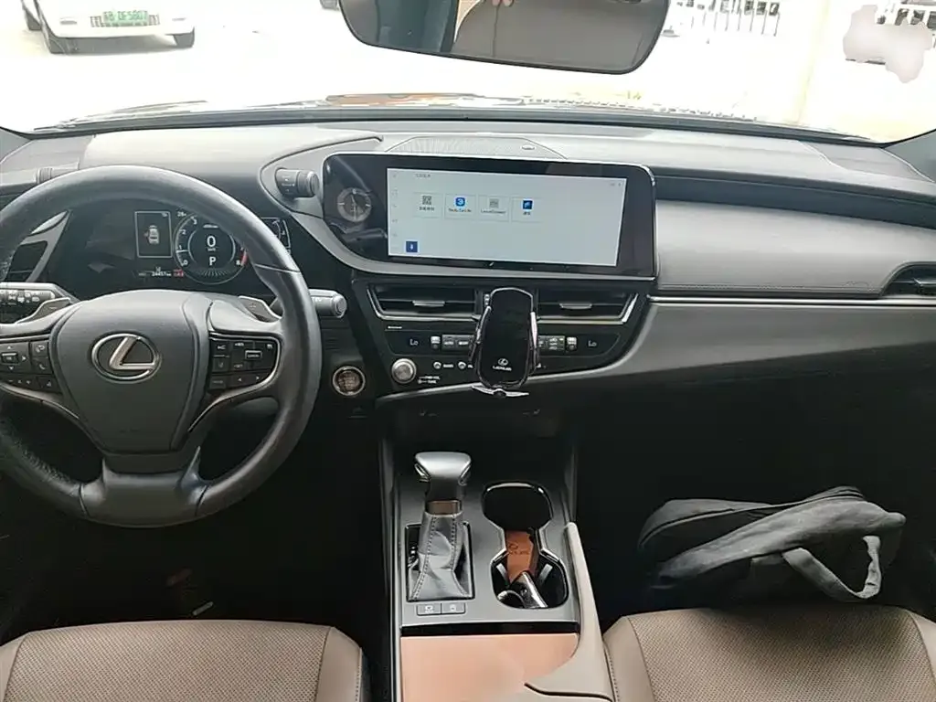 Lexus ES 2024 из CN, фото 9