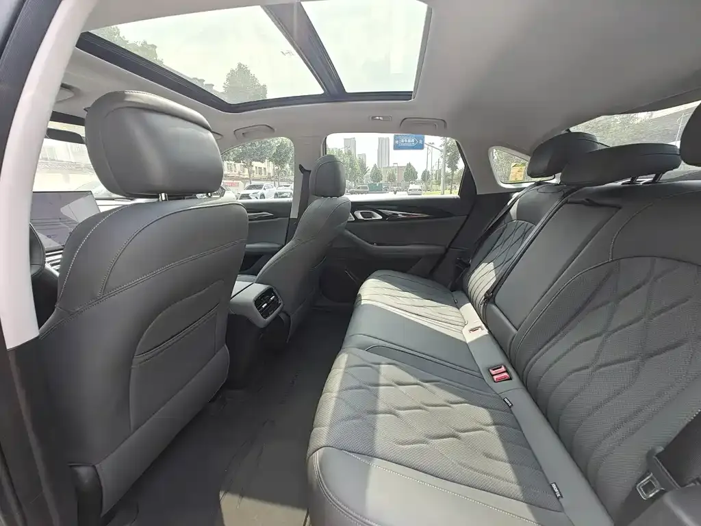 Geely 银河A7 EM 2025 из CN, фото 4