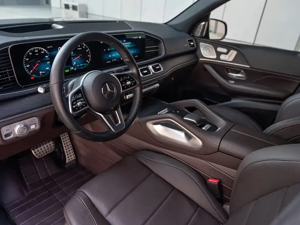 Mercedes-Benz GLS — фото 4