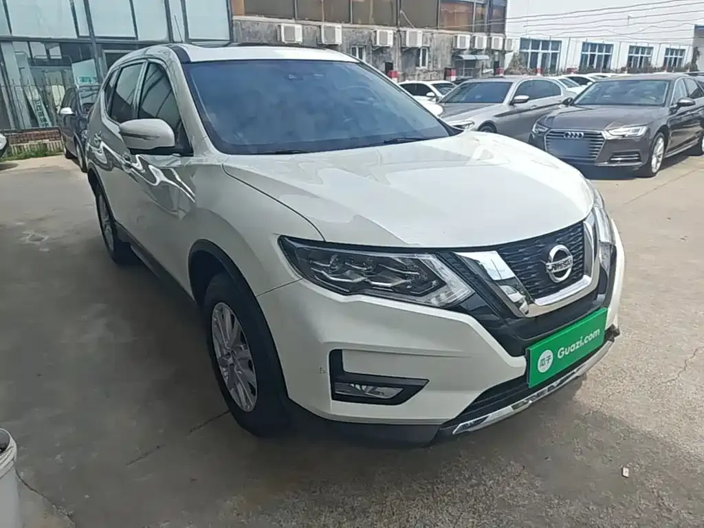 Nissan X-Trail — фото 8