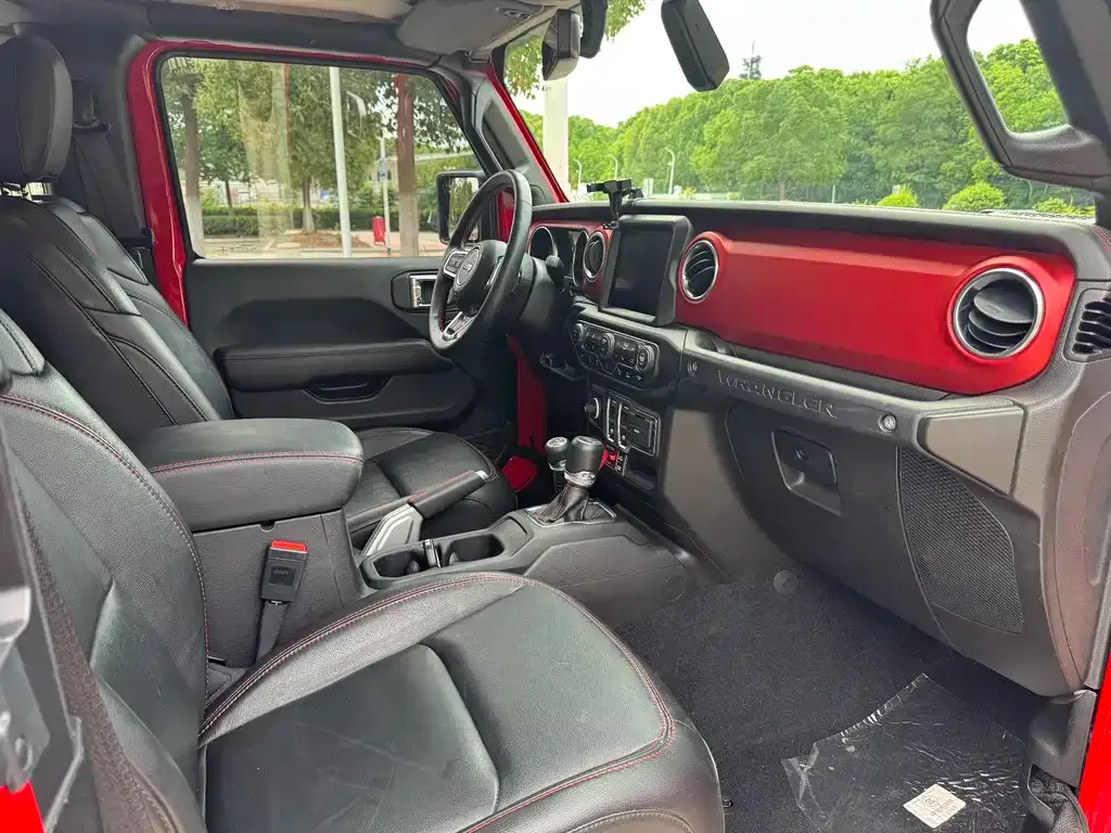 Jeep Wrangler — фото 4
