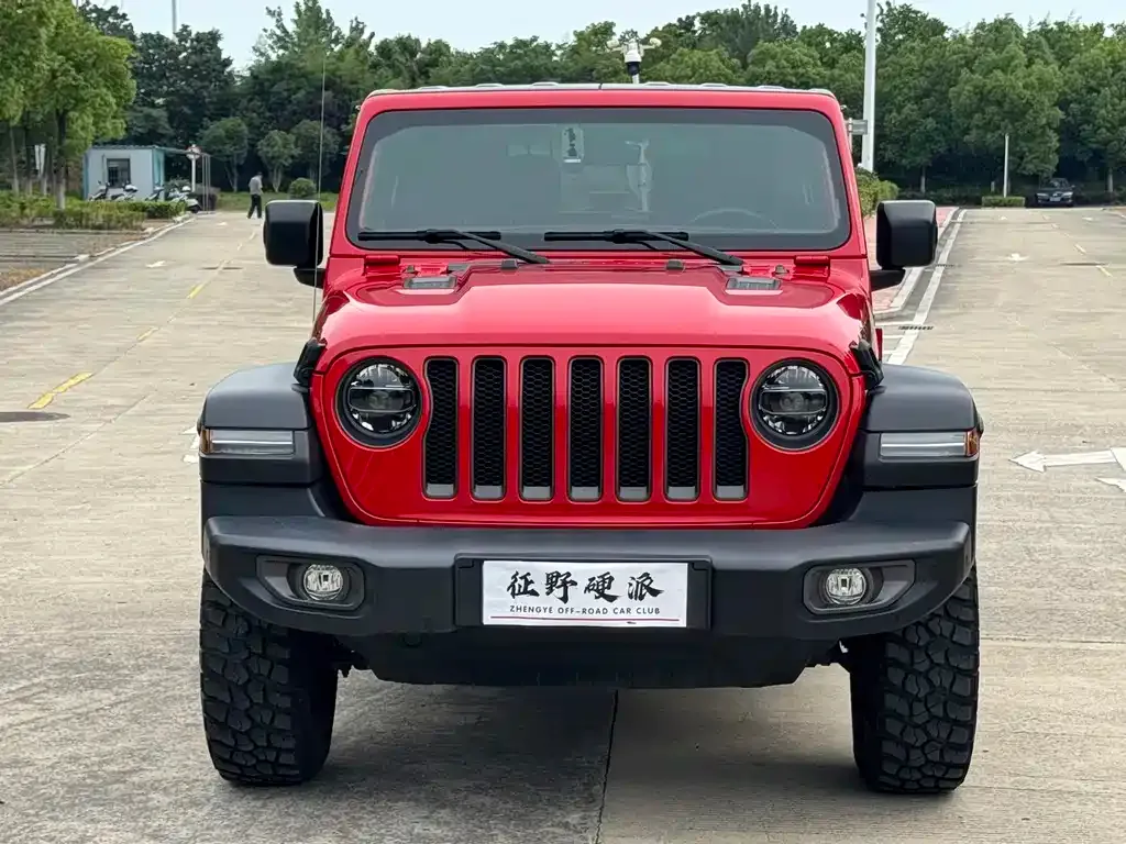 Jeep Wrangler — фото 7