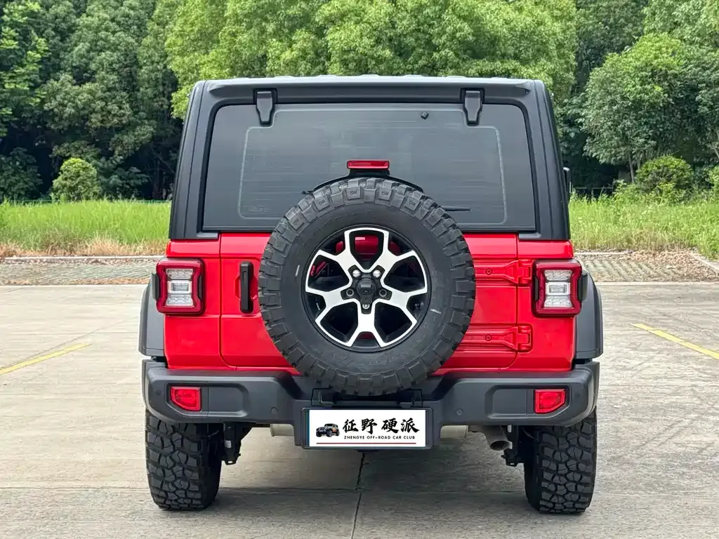 Jeep Wrangler — фото 3