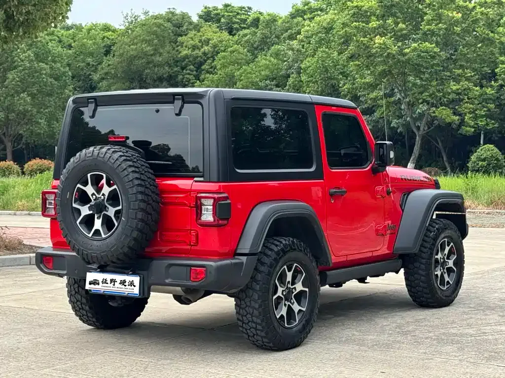 Jeep Wrangler — фото 5
