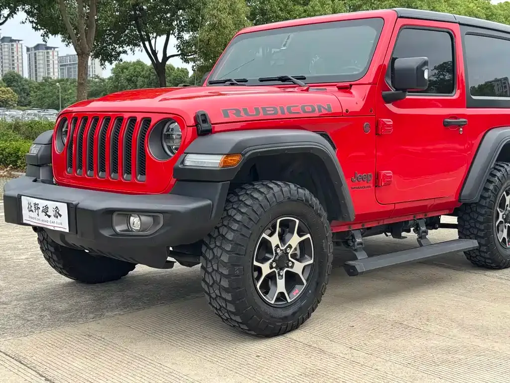 Jeep Wrangler — фото 9