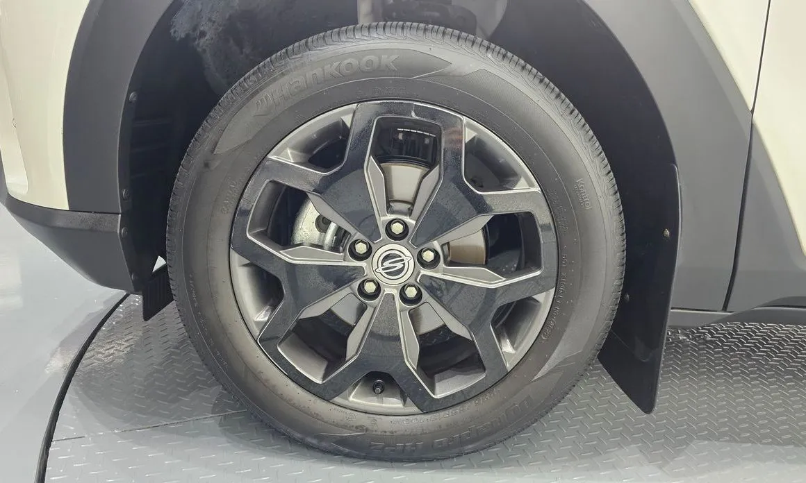 KG Mobility (Ssangyong) Torres 2023 из KR, фото 4