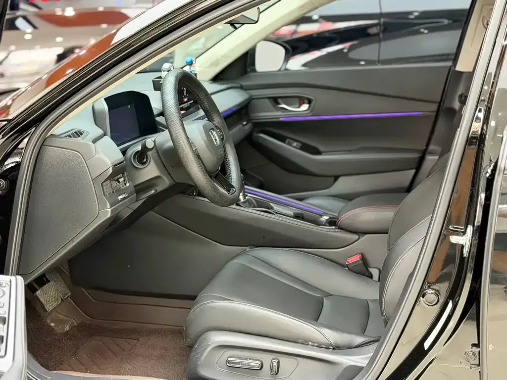 Honda Accord — фото 8