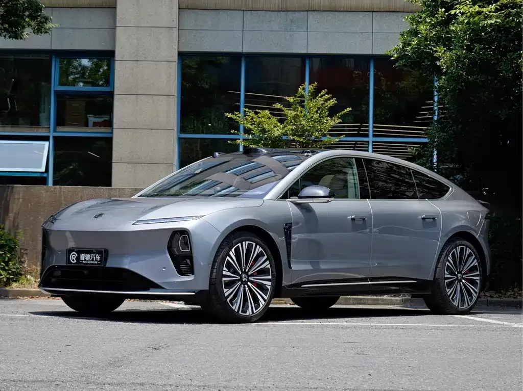 NIO ET9
