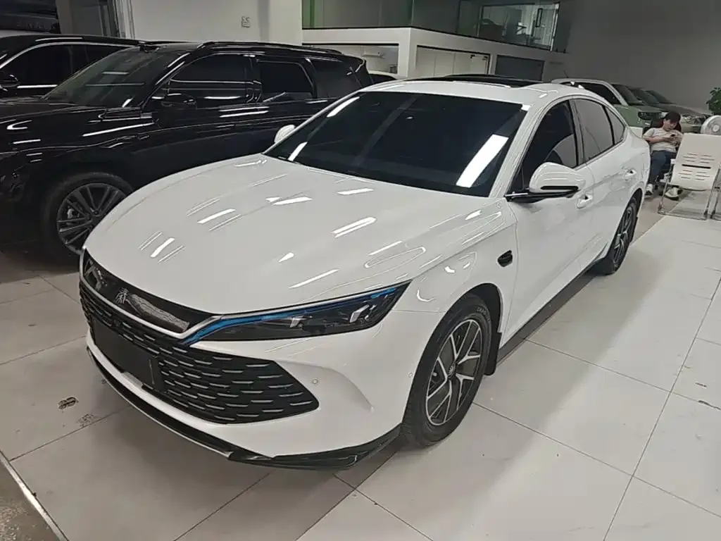 BYD Qin L — фото 8