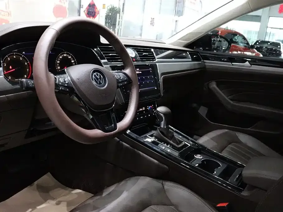 Volkswagen Phideon — фото 5