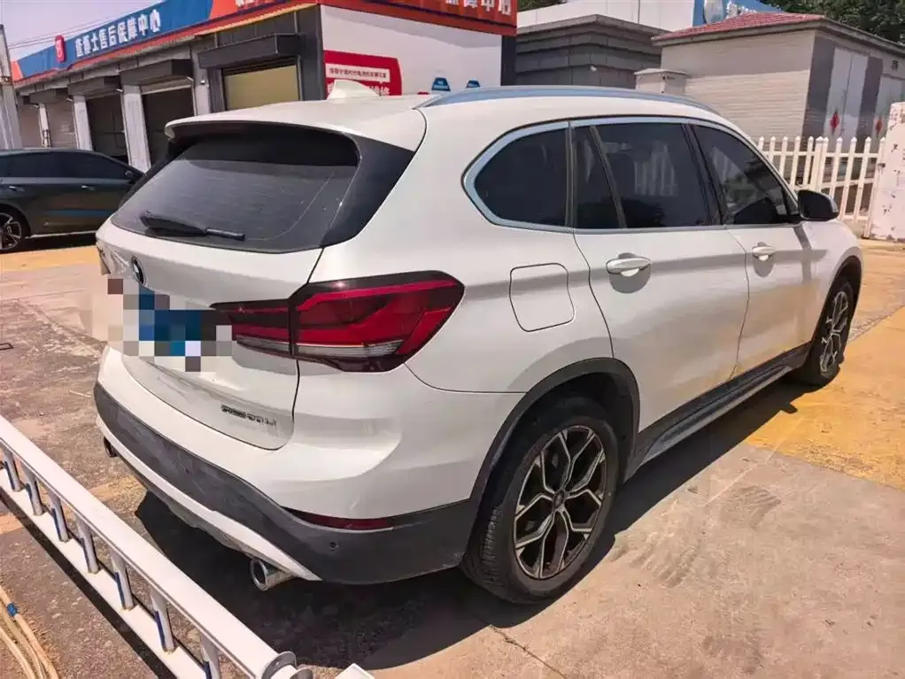 BMW X1 — фото 10