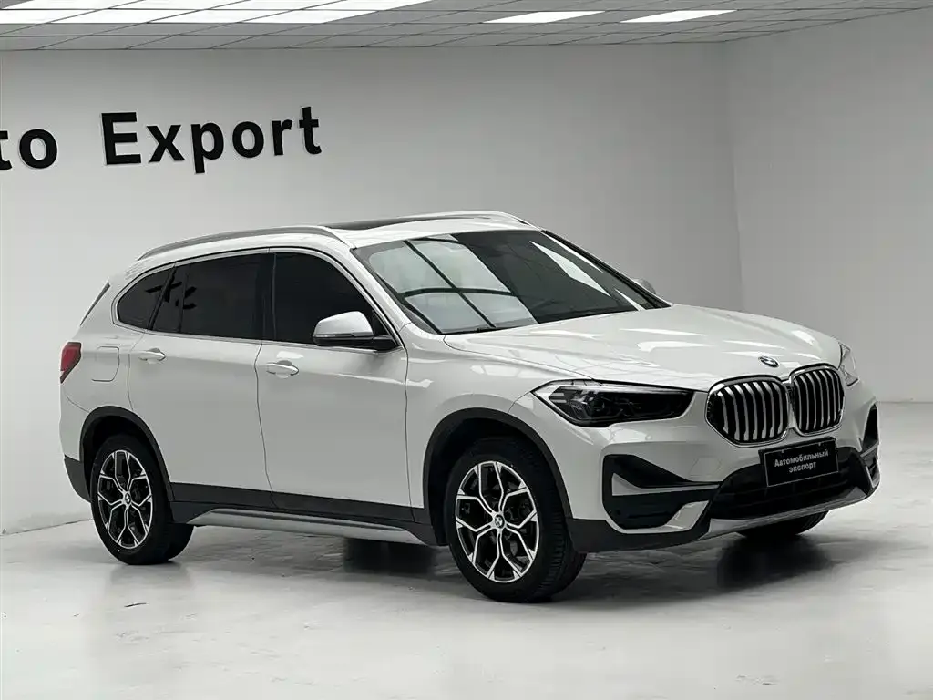 BMW X1 — фото 9