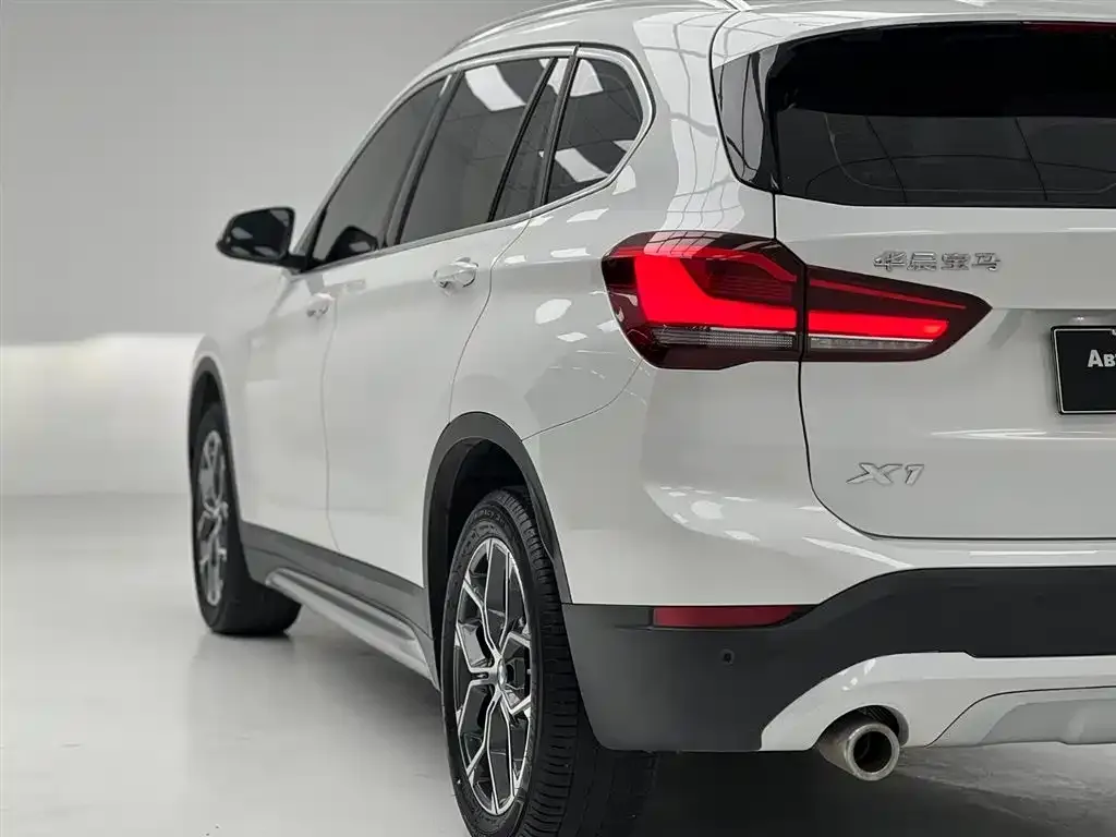 BMW X1 — фото 2