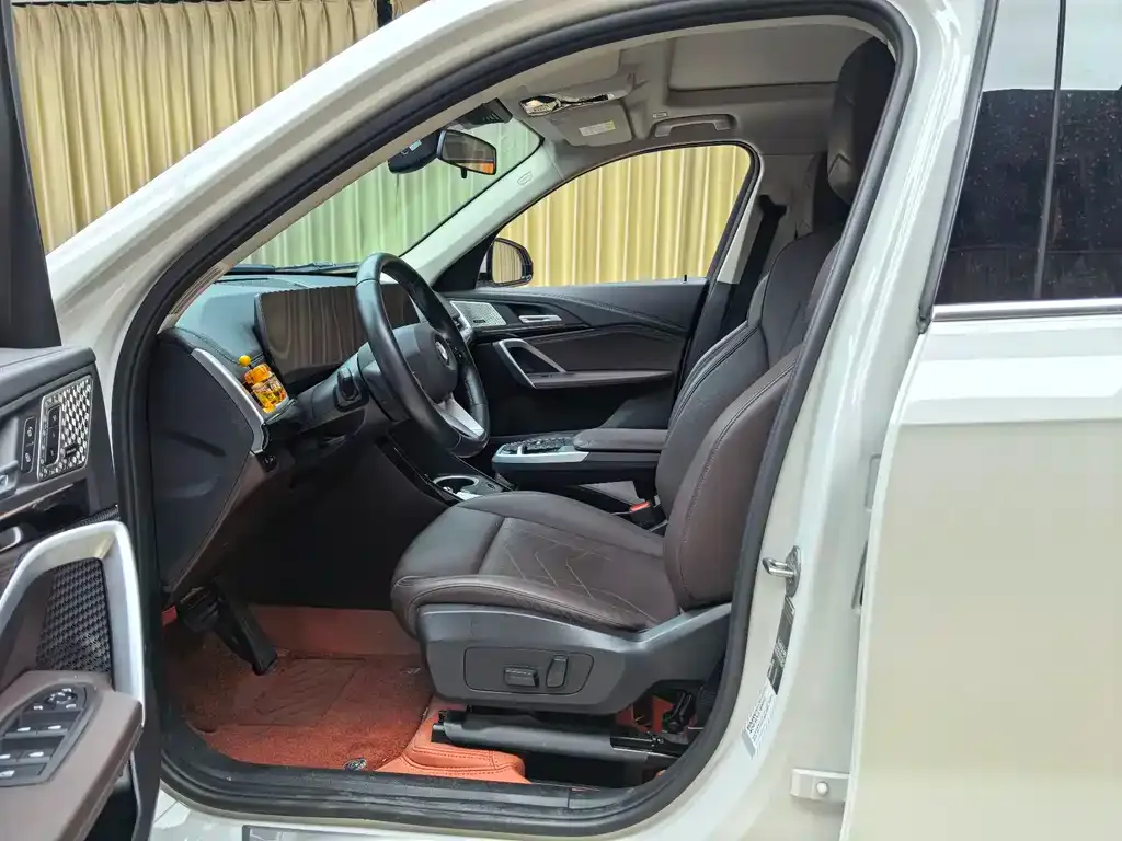 BMW X1 2023 из CN, фото 2