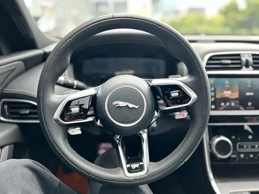 Jaguar XEL 2023 из CN, фото 6
