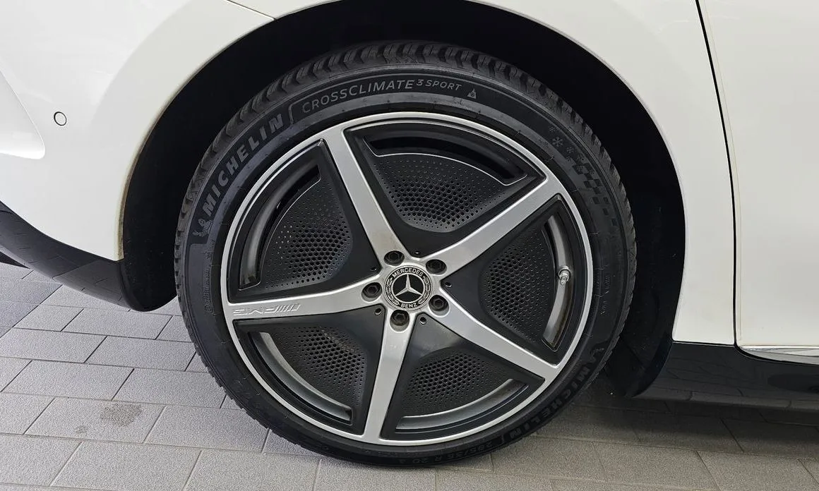 Mercedes-Benz EQE 2023 из KR, фото 6