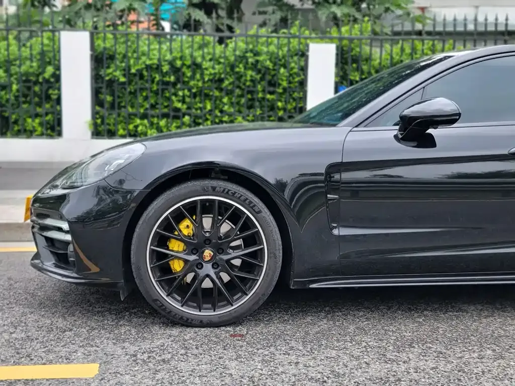 Porsche Panamera — фото 9