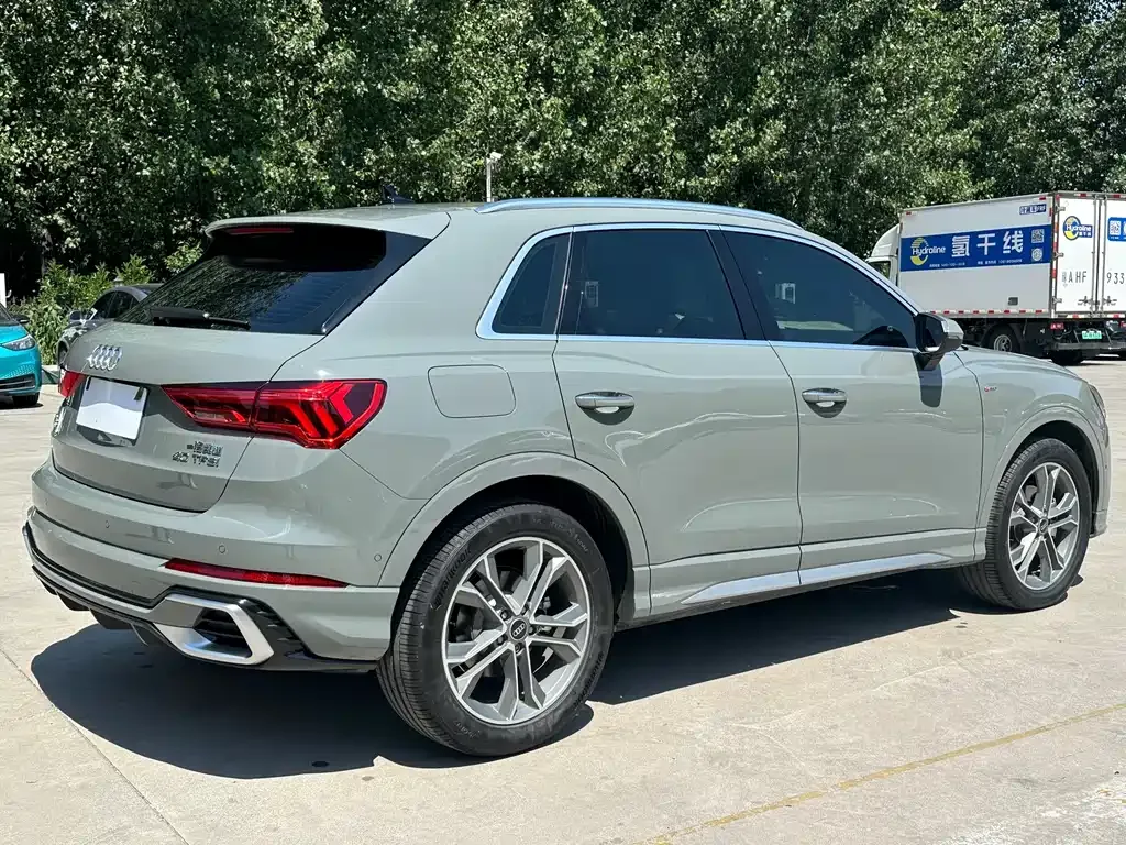 Audi Q3 — фото 4