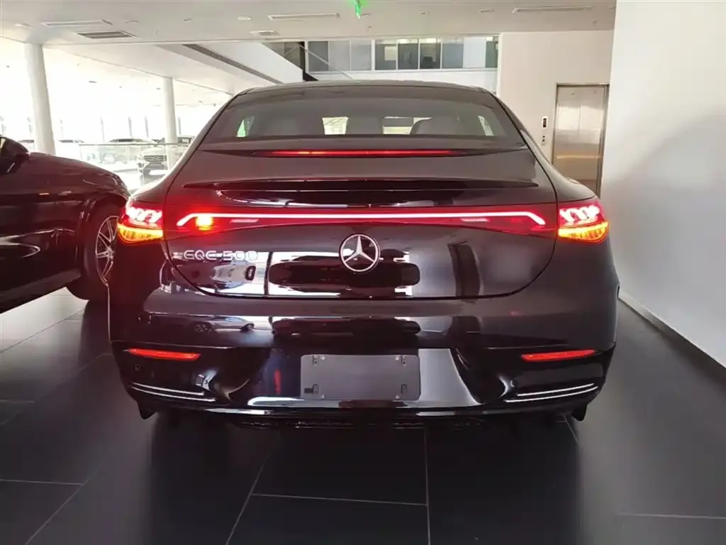 Mercedes-Benz EQE 2025 из CN, фото 2